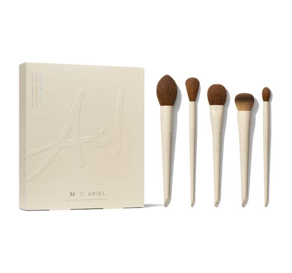 Set de brochas de ojos "M x Ariel"