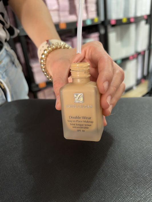 Dispensador para bases ESTEE LAUDER